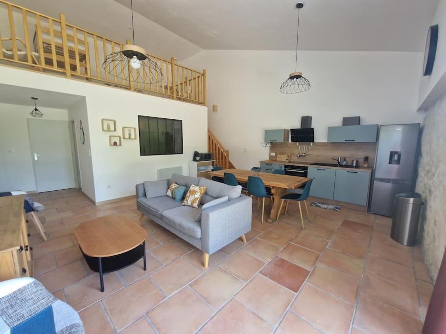 Hébergement de vacances Ferme Ariegeoise, Du *