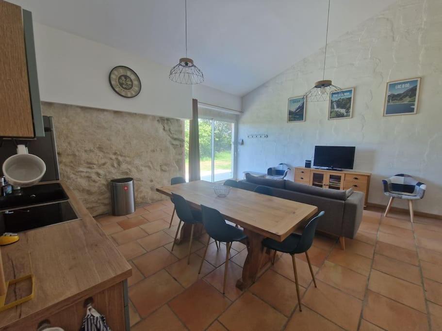 Hébergement de vacances Ferme Ariegeoise, Du *