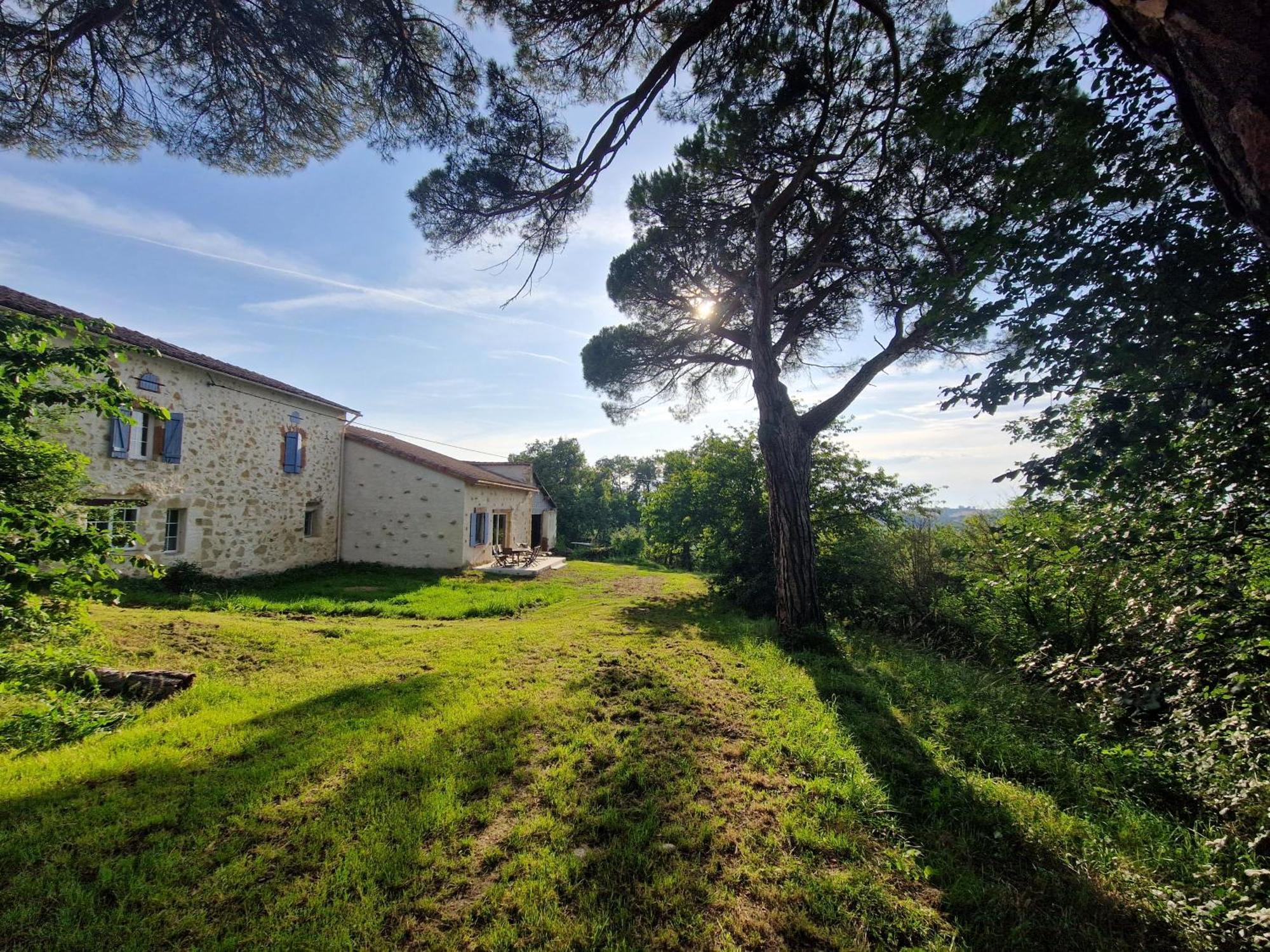 Hébergement de vacances Ferme Ariegeoise, Du